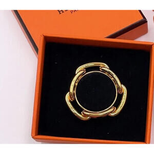 MINT Unused! Gorgeous With Box HERMES Regate Chaine D'ancre Scarf Ring Gold Tone